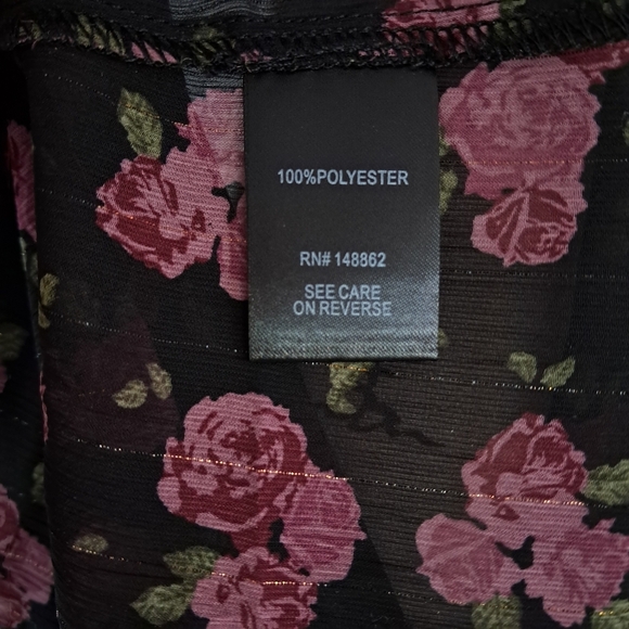 Torrid Womens Top Size 00 M/L Black Pink Floral Print Pullover Sheer New - Picture 6 of 10